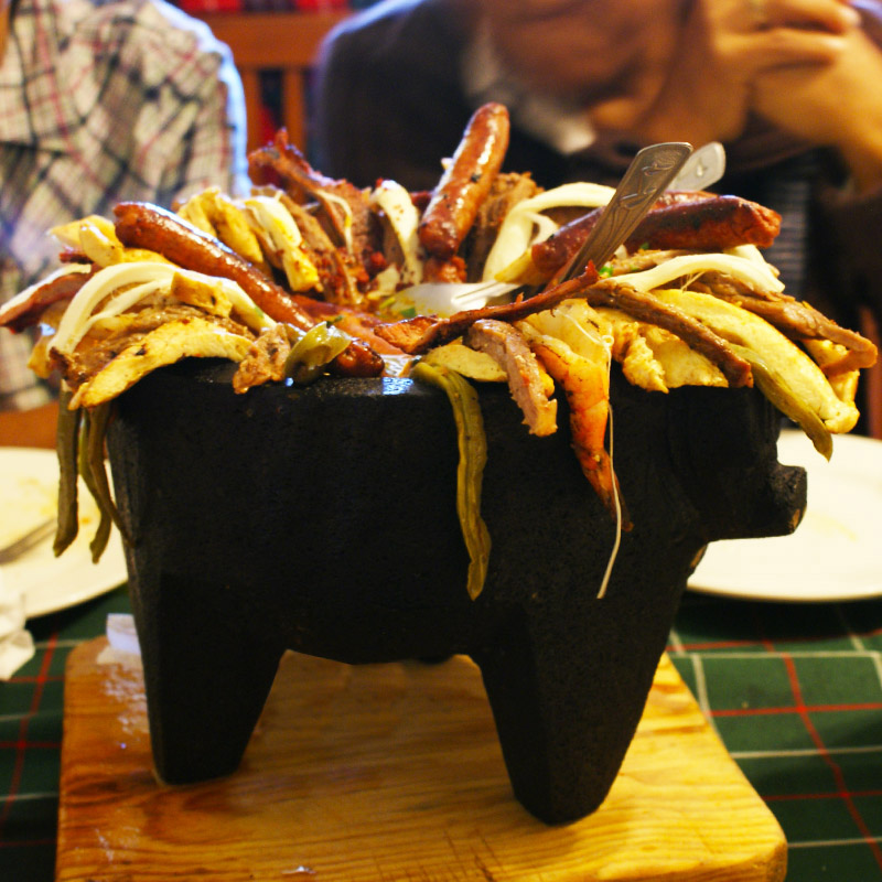 Molcajetes Mexicanos con la Receta Original - Molcajetes Restaurant